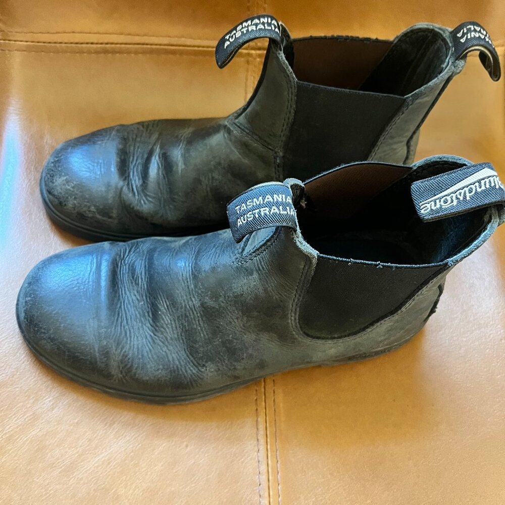 Blundstones